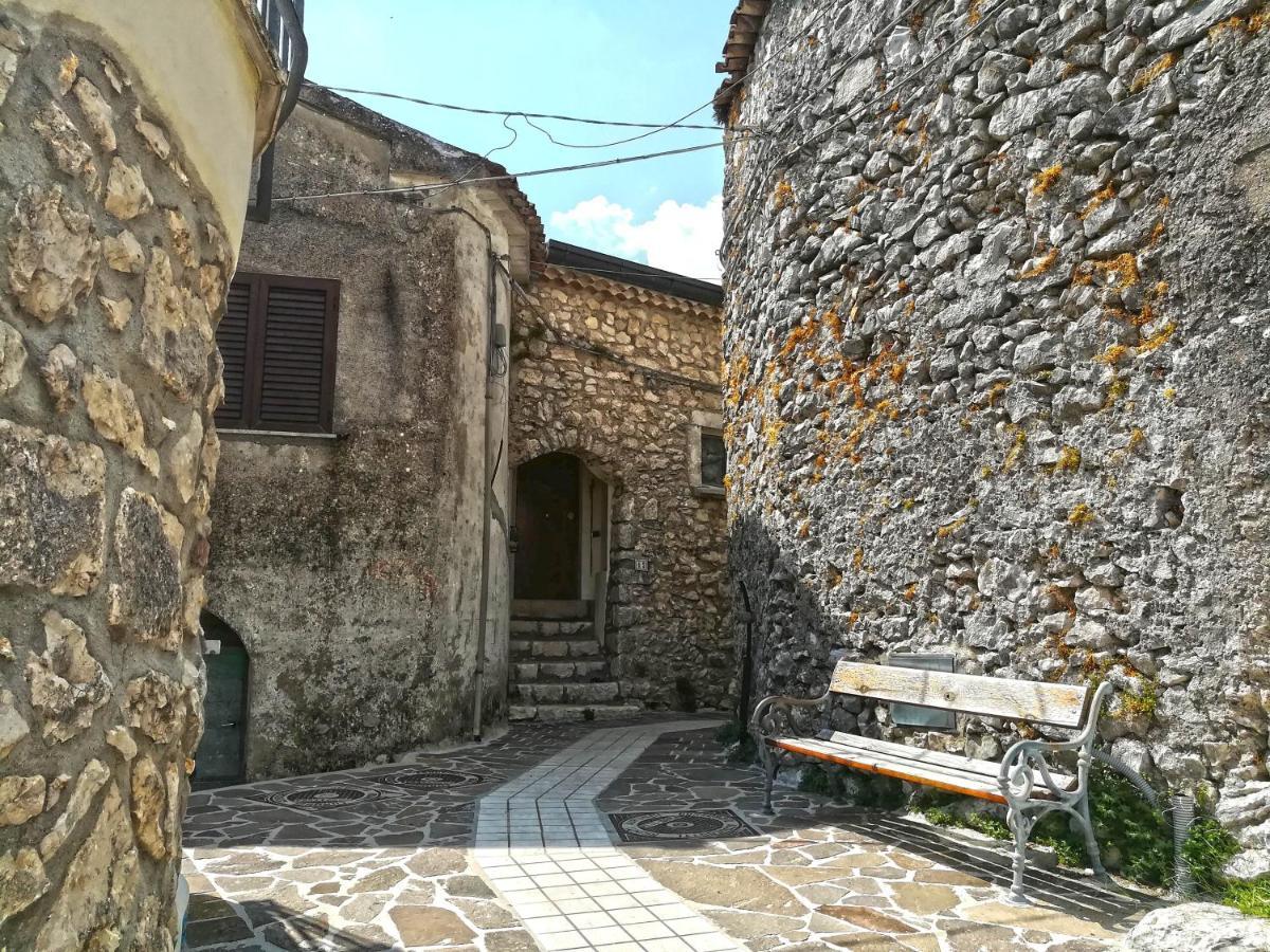 B&B Milleunapietra Romantic Guest House Ausonia Esterno foto