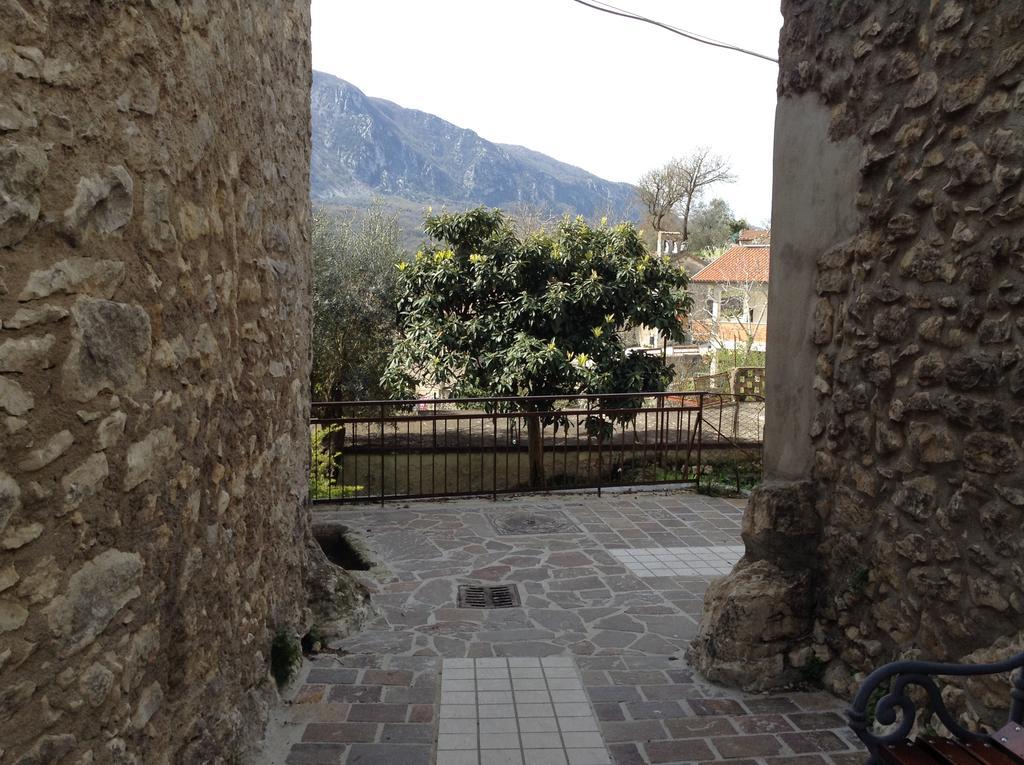 B&B Milleunapietra Romantic Guest House Ausonia Esterno foto