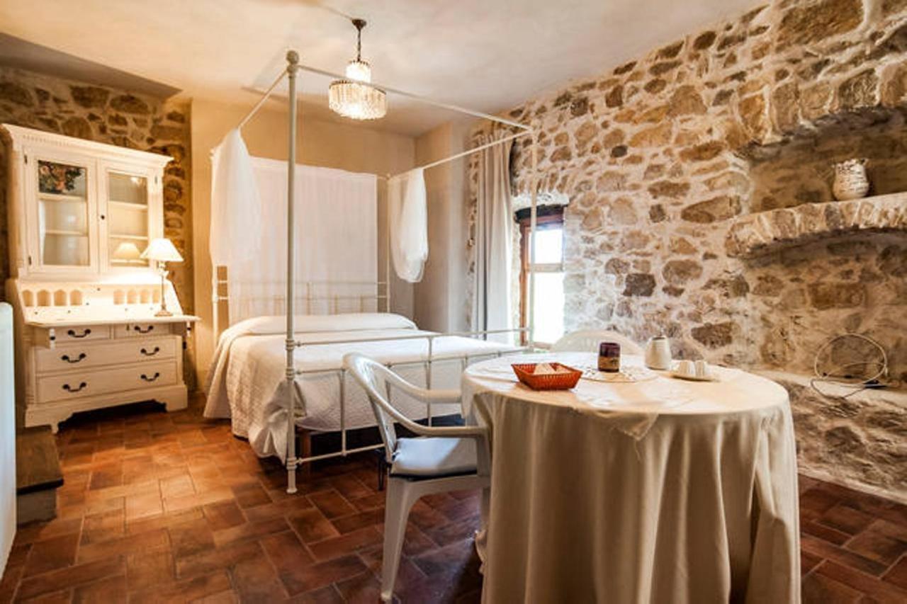 B&B Milleunapietra Romantic Guest House Ausonia Esterno foto