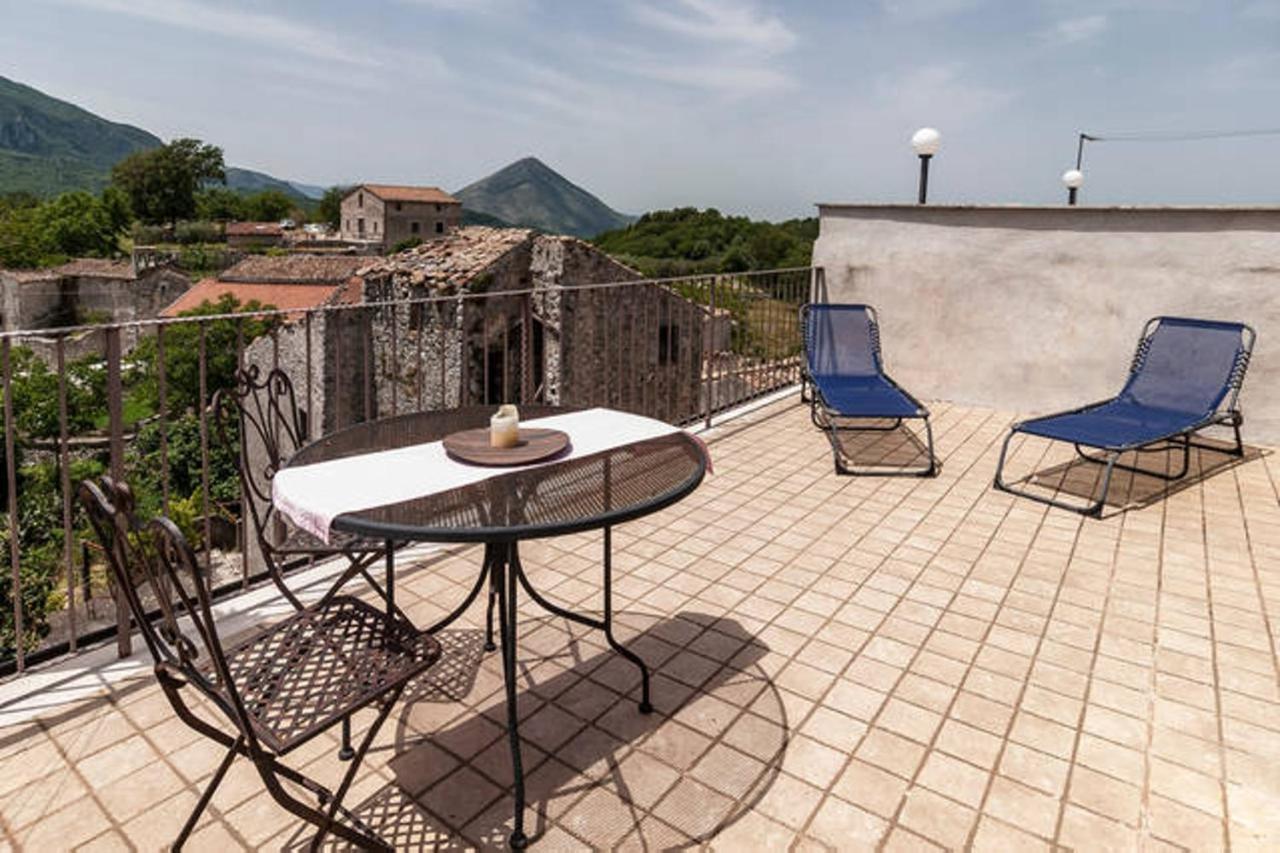 B&B Milleunapietra Romantic Guest House Ausonia Esterno foto